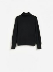 Sweter z wełny merino z dodatkiem kaszmiru - czarny. Czarne swetry damskie Reserved, l, bez wzorów, z kaszmiru, bez kołnierzyka, bez ramiączek, bez kaptura. Za 299.99 zł.