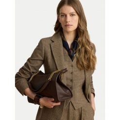 Torebka LAUREN RALPH LAUREN. Brązowe torebki do ręki damskie Lauren Ralph Lauren, bez wzorów, klasyczne, bez dodatków. Za 2,199.00 zł.