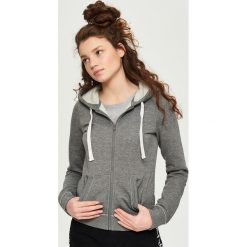 Sweter z kapturem - Szary. Bluzy damskie Sinsay. W wyprzedaży za 19.99 zł.