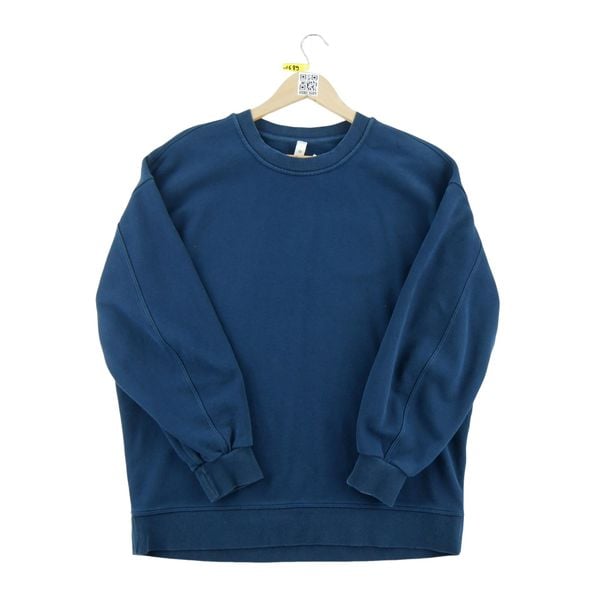 Bluza damska oversize Lululemon. Niebieskie bluzy damskie LULULEMON, l, bez wzorów, z jeansu, bez kaptura. Za 149.06 zł.
