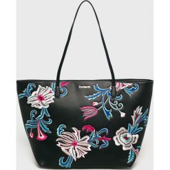 Desigual - Torebka. Niebieskie torby na ramię damskie Desigual, bez wzorów, z materiału, casualowe, duże, z nadrukiem, bez dodatków. W wyprzedaży za 159.90 zł.