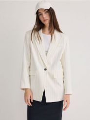 Marynarka z dodatkiem wiskozy - biały. Białe żakiety damskie Reserved, bez wzorów, z tkaniny. W wyprzedaży za 89.99 zł.
