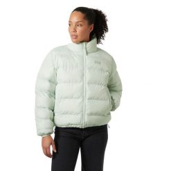 Damska kurtka puchowa Helly Hansen YU 23. Zielone kurtki damskie Helly Hansen, bez wzorów, z puchu, bez kaptura. W wyprzedaży za 690.50 zł.