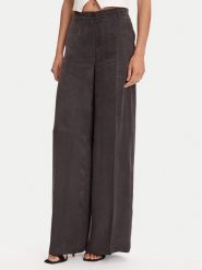 Guess Spodnie materiałowe W5YB02 WH5N2 Czarny Regular Fit. Czarne spodnie materiałowe damskie Guess, m, z aplikacjami, z materiału. Za 399.99 zł.