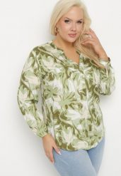 Zielona Wiskozowa Koszula w Abstrakcyjny Wzór z Regulowanymi Rękawami Iladirae. Zielone bluzki damskie Born2be, xl, bez wzorów, z jeansu, eleganckie, bez kołnierzyka, bez ramiączek. Za 29.99 zł.