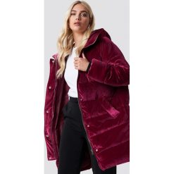 NA-KD Aksamitna kurtka - Pink. Różowe kurtki damskie NA-KD, z materiału. Za 404.95 zł.