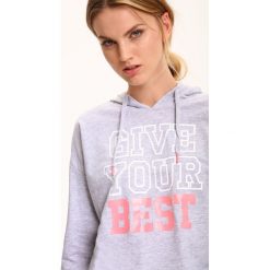 BLUZA NIEROZPINANA DAMSKA Z NADRUKIEM. Bluzy damskie marki DRYWASH. W wyprzedaży za 29.99 zł.