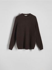 Sweter ze strukturalnej dzianiny - ciemnobrązowy. Brązowe swetry przez głowę męskie Reserved, l, bez wzorów, z dzianiny, bez kołnierzyka. W wyprzedaży za 69.99 zł.