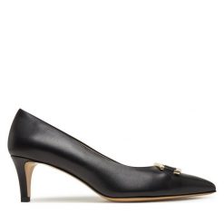 Czółenka Aigner. Czarne czółenka damskie Aigner, bez wzorów, bez obcasa, bez zapięcia. Za 849.99 zł.