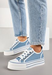 Jasnoniebieskie Trampki na Grubej Podeszwie z Cyrkoniami Asgerda. Niebieskie trampki i tenisówki damskie Born2be, z aplikacjami, z jeansu, bez zapięcia. Za 84.99 zł.