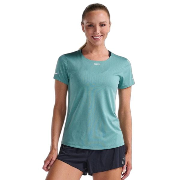 Damski jersey 2XU Light Speed Tech. Niebieskie koszulki sportowe damskie 2XU, bez wzorów, z jersey, bez kołnierzyka, bez ramiączek. Za 188.50 zł.