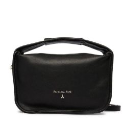 Torebka Patrizia Pepe. Czarne torebki do ręki damskie Patrizia Pepe, bez wzorów, klasyczne, bez dodatków. Za 1,039.00 zł.