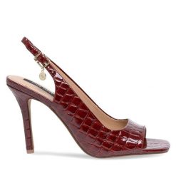 Sandały Nine West. Czerwone sandały damskie Nine West, bez wzorów, bez obcasa, na szpilce, bez zapięcia. Za 239.99 zł.