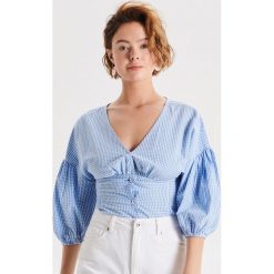 Bluzka z bufiastymi rękawami - Niebieski. Bluzki damskie marki Cropp. Za 69.99 zł.