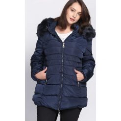 Granatowa Kurtka Sheltered. Niebieskie kurtki damskie Born2be, na jesień. Za 219.99 zł.