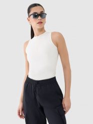 4F Crop-top slim damski - biały XS. Białe koszulki sportowe damskie 4f, xs, bez wzorów, z dzianiny, bez kołnierzyka, bez ramiączek. W wyprzedaży za 39.99 zł.