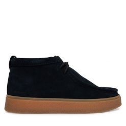 Trzewiki Clarks. Czarne botki męskie Clarks, bez wzorów, bez zapięcia. Za 519.99 zł.