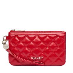 Torebka Nine West. Czerwone kopertówki damskie Nine West, bez wzorów, bez dodatków. Za 99.99 zł.