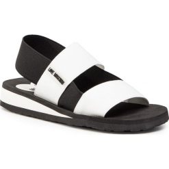 Sandały LOVE MOSCHINO - JA16293G07JS110A Bia/Nero. Białe klapki damskie Love Moschino, bez wzorów, z materiału, bez obcasa, bez zapięcia. W wyprzedaży za 289.00 zł.