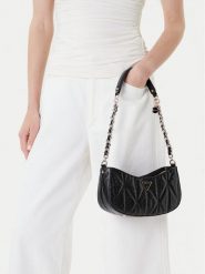 Guess Torebka Aldina HWGG96 63170 Czarny. Czarne torebki do ręki damskie Guess, z aplikacjami, ze skóry, bez dodatków. Za 309.99 zł.