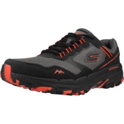Buty SKECHERS GO RUN TRAIL 2.0 Czarny. Czarne buty sportowe męskie Skechers, ze skóry, bez zapięcia. Za 314.99 zł.