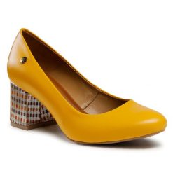 Czółenka Maciejka. Żółte czółenka damskie Maciejka, bez wzorów, bez obcasa, bez zapięcia. Za 299.99 zł.