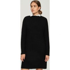 Swetrowa sukienka - Czarny. Sukienki damskie marki Sinsay. W wyprzedaży za 39.99 zł.