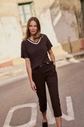 Spodnie rybaczki brązowe. Brązowe spodnie materiałowe damskie MOODO, l, bez wzorów, z bawełny. Za 139.99 zł.