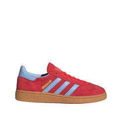Buty adidas Handball Spezial Czerwony Lucide/Niebieski Eklatujący. Czerwone obuwie sportowe damskie Adidas, bez wzorów, z gumy, do piłki ręcznej. Za 569.45 zł.
