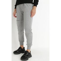Szare Spodnie Dresowe Crowen. Szare spodnie dresowe damskie Born2be, l, bez wzorów, z bawełny. Za 49.99 zł.