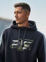 4F Bluza dresowa nierozpinana z kapturem męska 4F x Robert Lewandowski - szary M. Szare bluzy męskie 4f, m, bez wzorów, z dresówki, z kapturem, na fitness i siłownię. Za 199.99 zł.