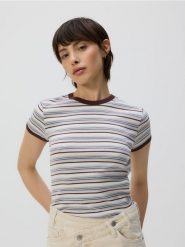 T-shirt slim fit w paski - wielobarwny. T-shirty damskie Reserved, l, bez wzorów, z bawełny, bez kołnierzyka. W wyprzedaży za 39.99 zł.