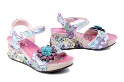 LAURA VITA 000779 Barry 36 violet, sandały damskie. Fioletowe sandały damskie Laura Vita, bez wzorów, ze skóry, bez obcasa, na koturnie, bez zapięcia. Za 399.90 zł.