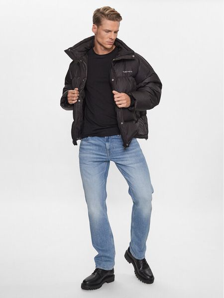 Young Poets Society Kurtka puchowa Mika 107623 Czarny Regular Fit. Czarne kurtki męskie Young Poets Society, m, bez wzorów, z puchu, bez kaptura. Za 1,079.00 zł.