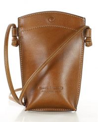 Ekskluzywne etui na telefon mała torebka skórzana MARCO MAZZINI brązowa. Brązowe torebki shopper damskie bez wzorów, ze skóry, małe, bez dodatków. Za 357.99 zł.