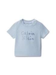 Calvin Klein T-Shirt LVCKSJA52B Niebieski Regular Fit. Niebieskie t-shirty dla chłopców Calvin Klein, bez wzorów, z bawełny, bez ramiączek. Za 89.99 zł.