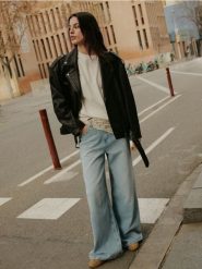 Jeansy wide leg z chustą - niebieski. Niebieskie szaliki i chusty damskie Reserved, bez wzorów, z bawełny. Za 159.99 zł.