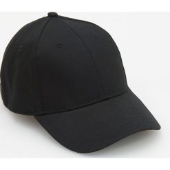 Czapka z daszkiem - Czarny. Czarne czapki i kapelusze męskie Reserved. Za 39.99 zł.