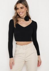Czarna Krótka Bluzka z Prążkowanej Dzianiny z Kwiatkiem Wiązanym przy Szyi Invicala. Czarne bluzki damskie Born2be, bez wzorów, z dzianiny, eleganckie, bez kołnierzyka, bez ramiączek. Za 69.99 zł.