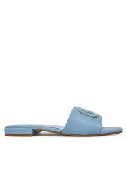 Guess Klapki FLJTAR LEA19 Niebieski. Niebieskie klapki damskie Guess, z aplikacjami, ze skóry, bez obcasa. Za 319.99 zł.