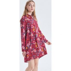 Koszulowa sukienka - Pomarańczowy. Sukienki damskie Cropp. W wyprzedaży za 39.99 zł.