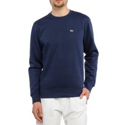 Bluza męska sportowa Tommy Hilfiger TJM REGULAR FLEECE. Niebieskie bluzy męskie Tommy Hilfiger, m, bez wzorów, bez kaptura. W wyprzedaży za 249.00 zł.