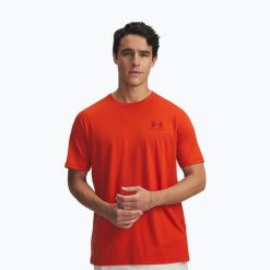 Koszulka Under Armour Sportstyle Left Chest. Brązowe koszulki sportowe męskie Under Armour, bez wzorów, bez kołnierzyka, bez ramiączek, na fitness i siłownię. Za 79.99 zł.