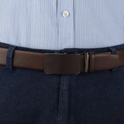 Pasek męski skórzany 3,5 cm klamra automatyczna Beltimore brązowy 02-548 : Kolory - brązowy, beżowy, Rozmiar pasków - r.115-130 cm. Brązowe paski damskie bez wzorów, ze skóry, wizytowe. Za 64.99 zł.