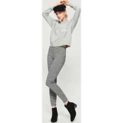 Bluza z hasłem - Jasny szar. Bluzy damskie marki Sinsay. W wyprzedaży za 19.99 zł.