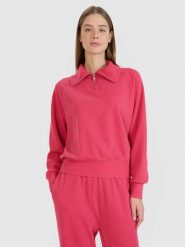 4F Bluza dresowa oversize nierozpinana bez kaptura damska - różowa M. Czerwone bluzy damskie 4f, m, bez wzorów, z bawełny, bez kaptura. W wyprzedaży za 69.99 zł.