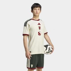 Oryginalna koszulka z trzeciego zestawu Manchester United 26/27. Białe koszulki sportowe męskie Adidas, xs, bez wzorów, z dzianiny, bez kołnierzyka, bez ramiączek, do piłki nożnej, climacool (adidas). Za 649.00 zł.