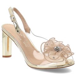 Złote Sandały S.Barski Eleganckie Obuwie Damskie. Żółte klapki damskie S.BARSKI, z aplikacjami, bez obcasa, na obcasie, bez zapięcia. Za 199.00 zł.