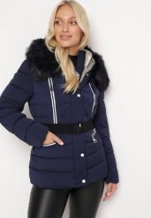 Granatowa Kurtka Pikowana z Paskiem Hledde. Niebieskie kurtki damskie Born2be, l, z aplikacjami, bez kaptura. Za 69.99 zł.