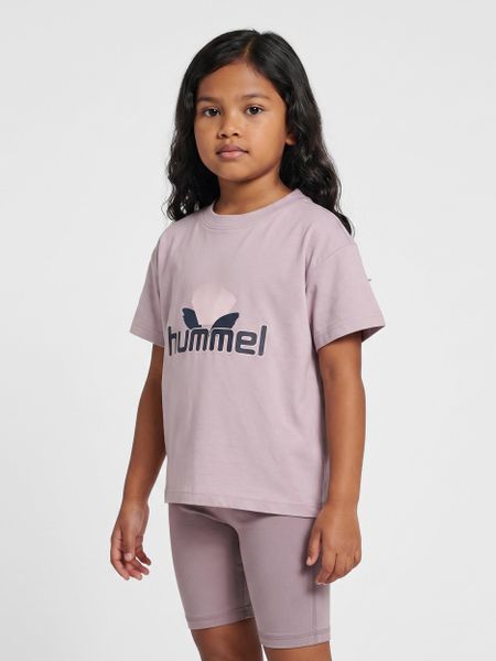 Koszulka dla dziewczynki Hummel Boxy Graphic. Niebieskie t-shirty i topy dla dziewczynek Hummel, bez wzorów, z bawełny, bez ramiączek. Za 112.78 zł.
